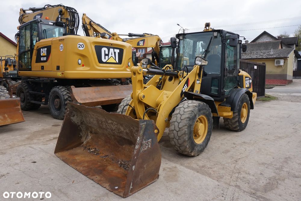 Caterpillar CAT 906 H - 6
