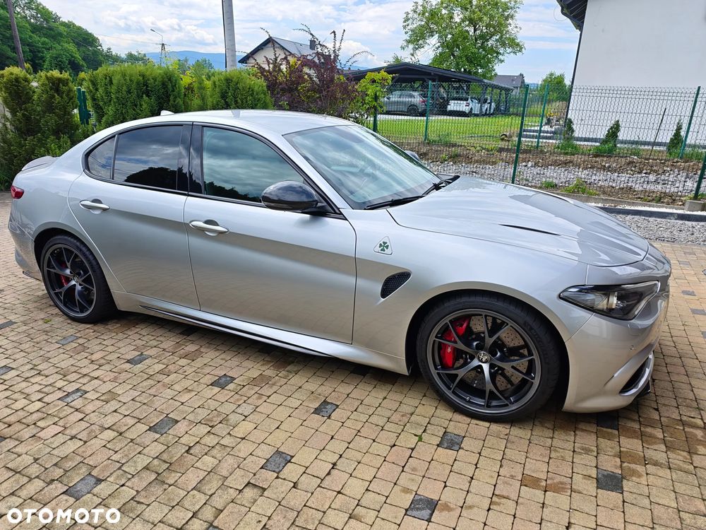 Alfa Romeo Giulia 2.9 V6 Bi-Turbo AT8 Quadrifoglio - 8