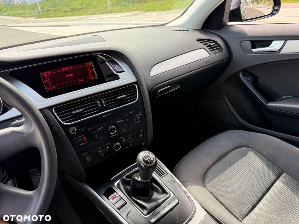 Audi A4 Avant 1.8 TFSI Ambiente - 13