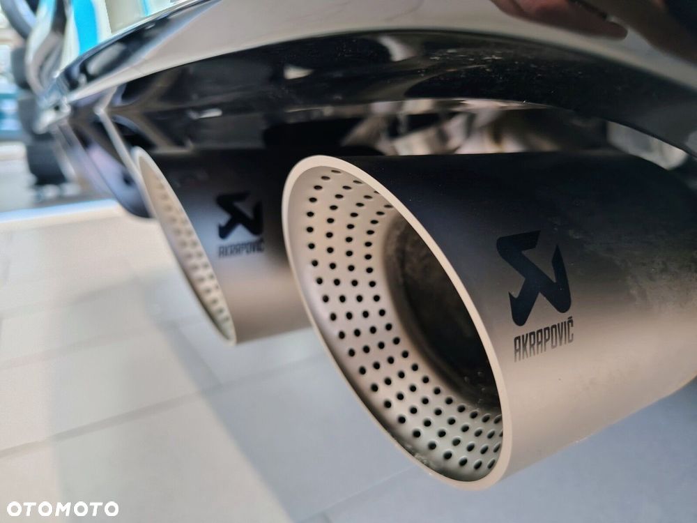 Volkswagen Golf - 11