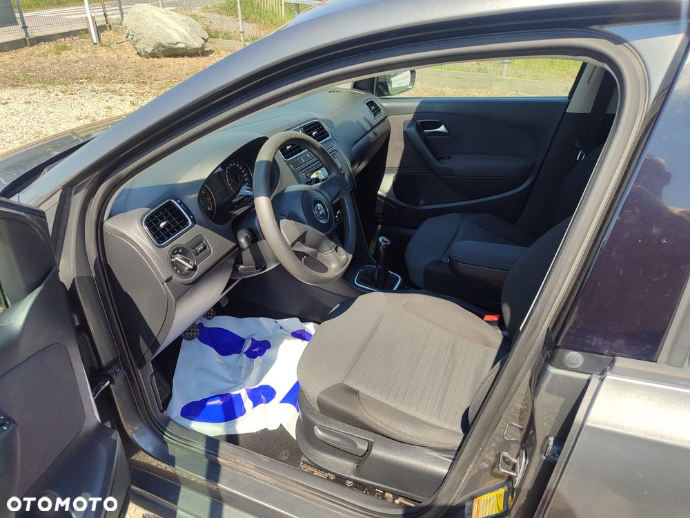 Volkswagen Polo - 12