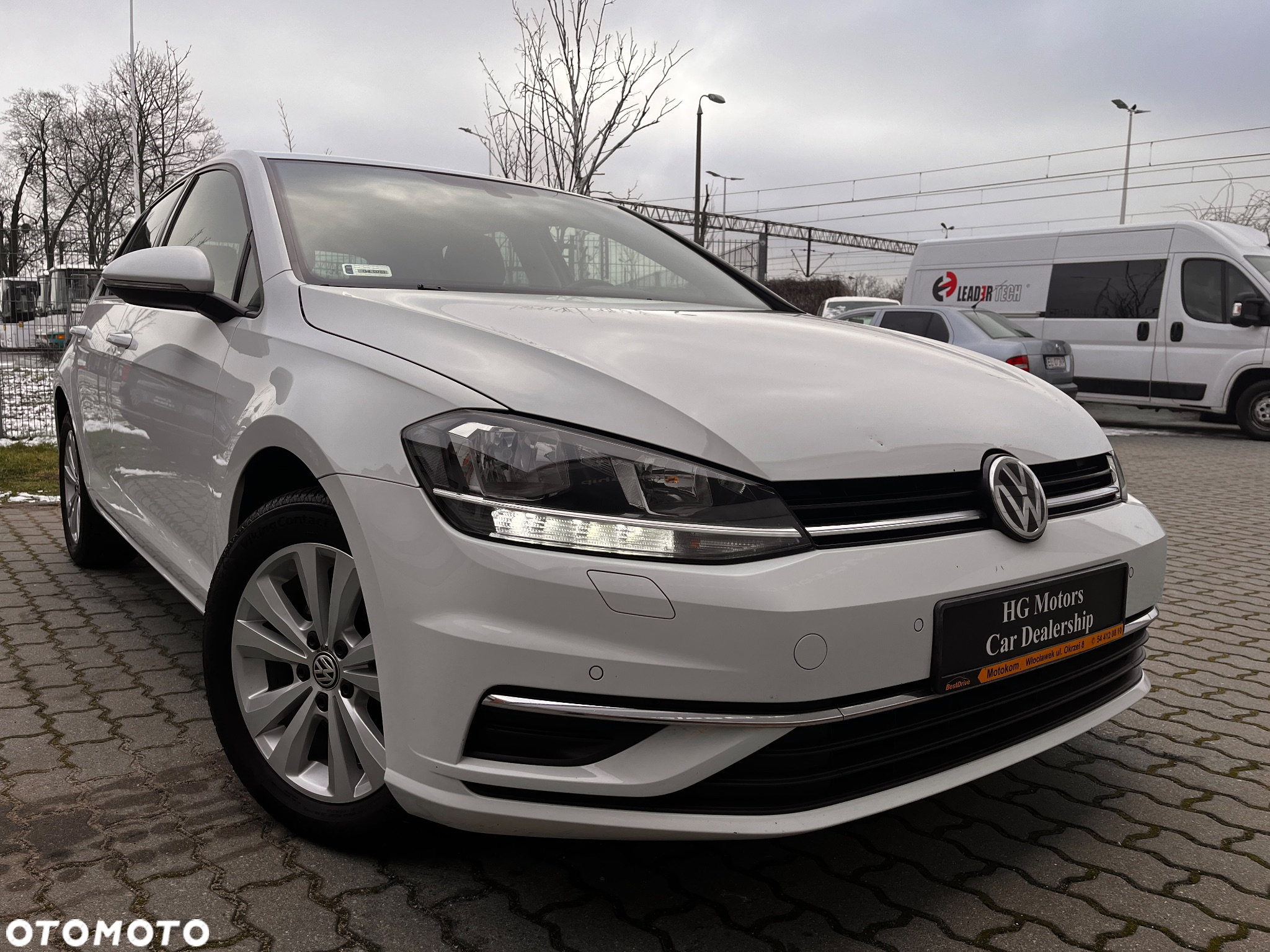 Volkswagen Golf VII 1.6 TDI BMT Comfortline - 18