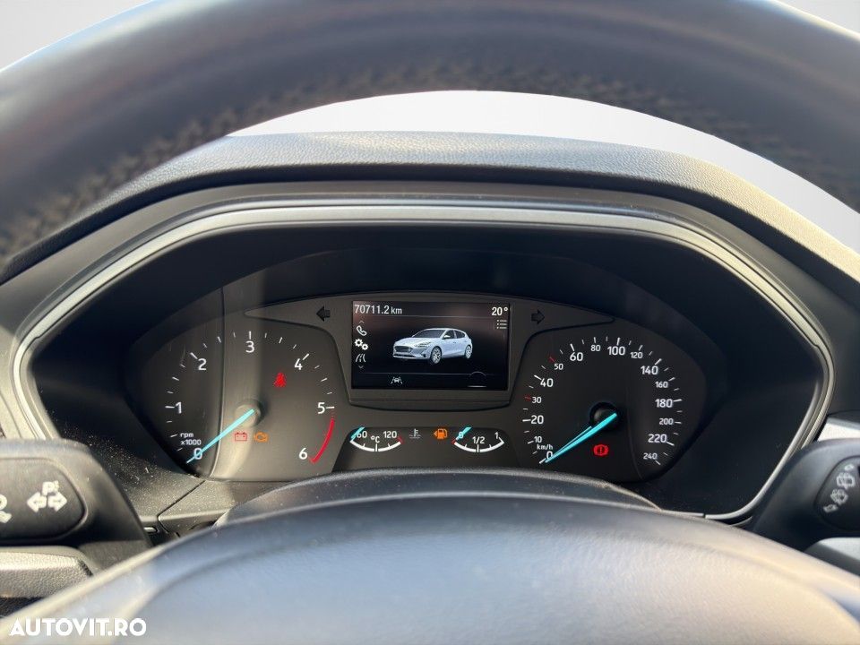 Ford Focus - 16