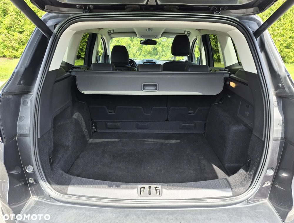 Ford Kuga 1.5 EcoBoost 2x4 Titanium - 22