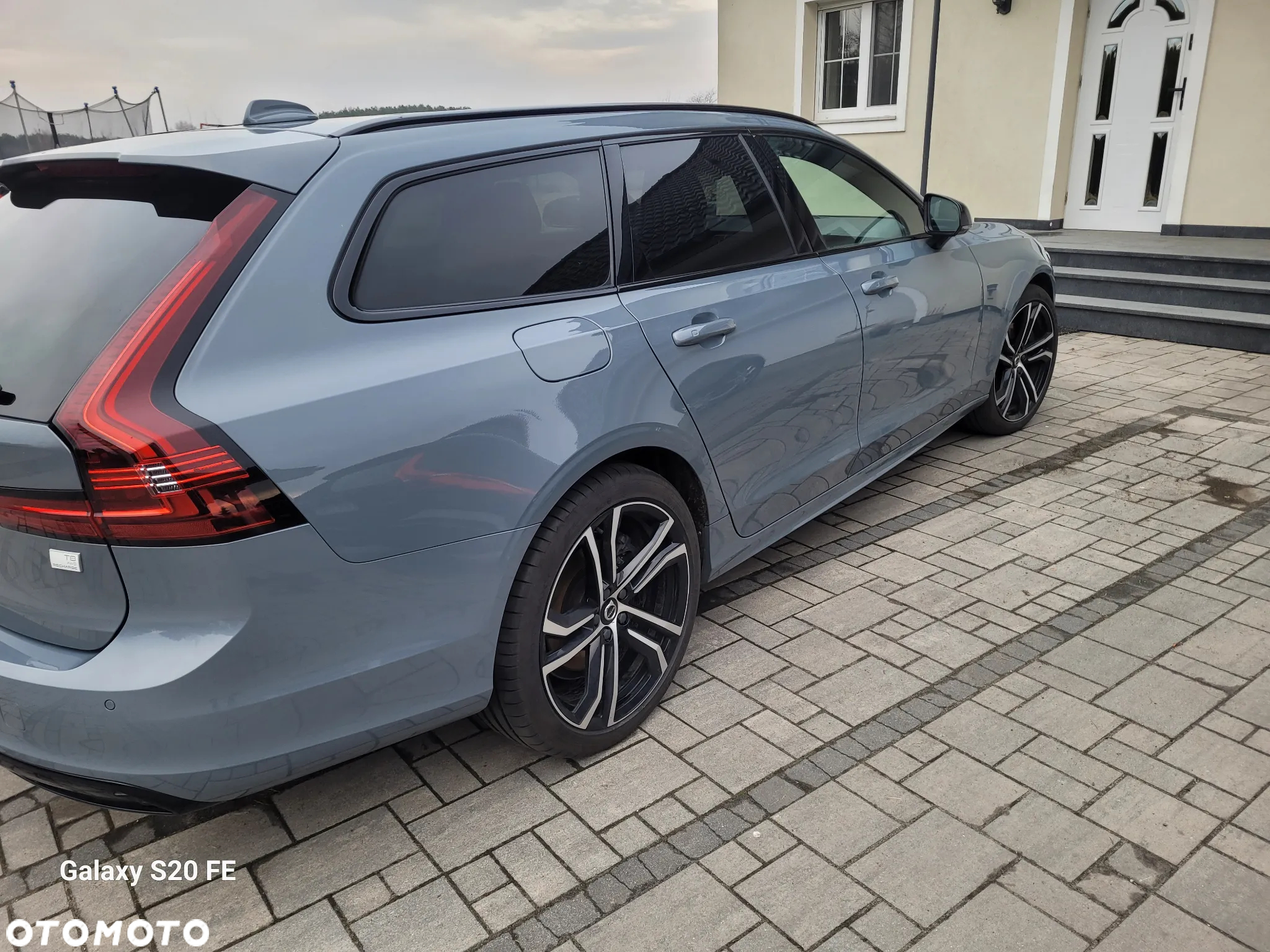Volvo V90 T8 AWD Plug-In Hybrid R-Design - 5