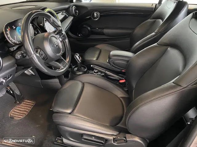 MINI Cabrio Cooper Auto - 8