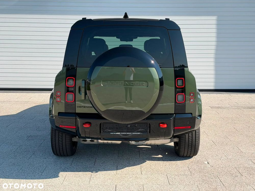 Land Rover Defender - 7