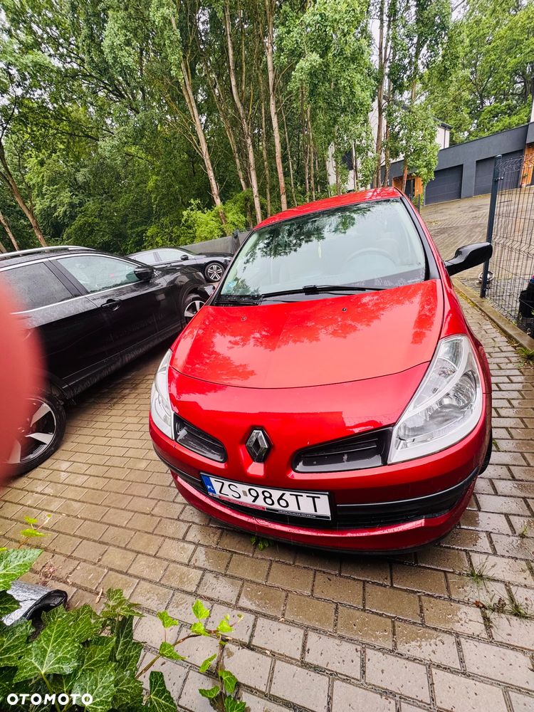 Renault Clio - 1