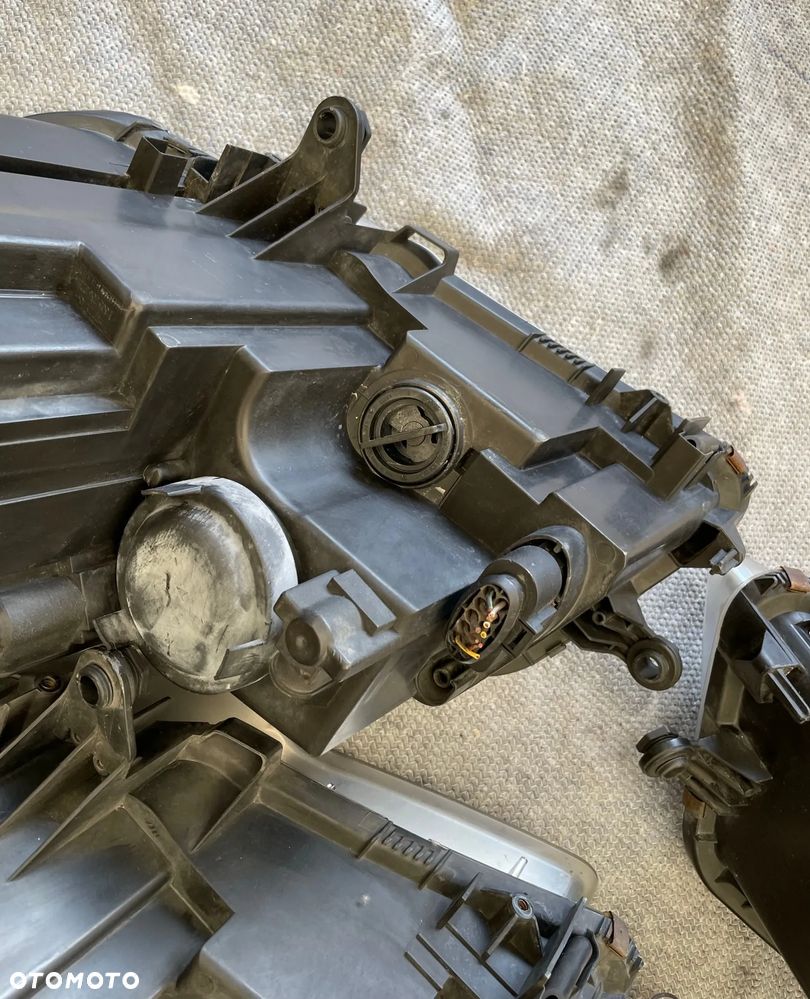 VW Touran 1T Lift reflektor prawy lewy zwykły lampa przód komplet - 5