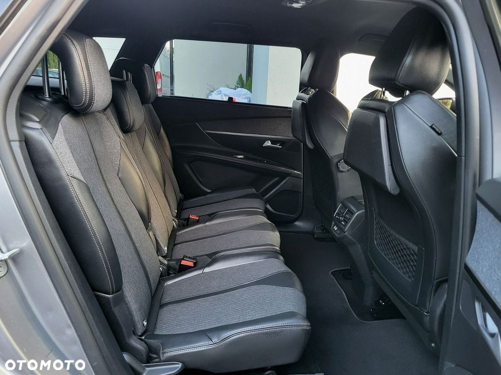 Peugeot 5008 - 12