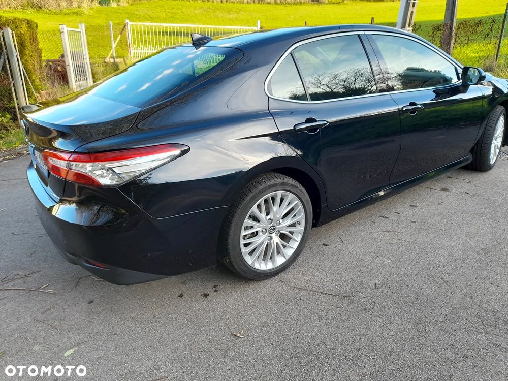 Toyota Camry 2.5 Hybrid Executive CVT - 10