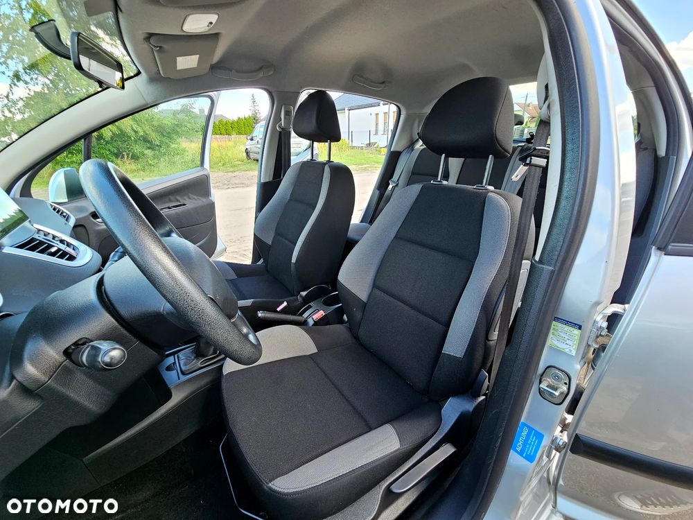 Peugeot 207 1.4 - 15