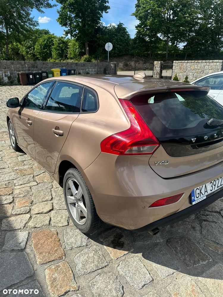 Volvo V40 D3 Summum - 4