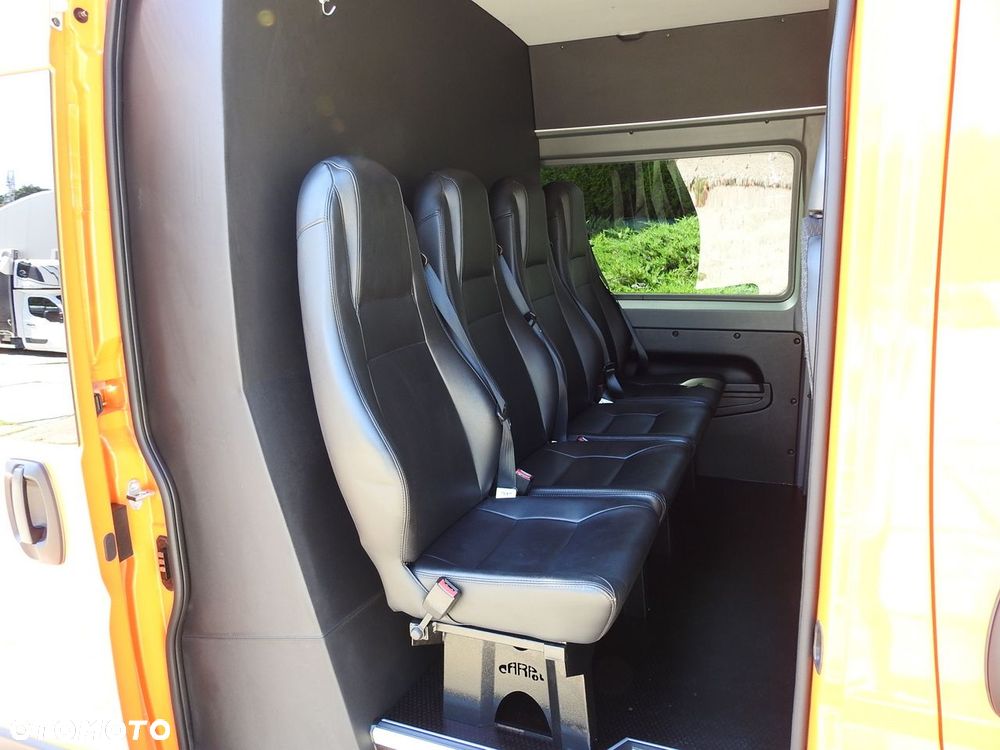 Peugeot BOXER FURGON BRYGADÓWKA  7 MIEJSC KLIMATYZACJA  120KM - 36