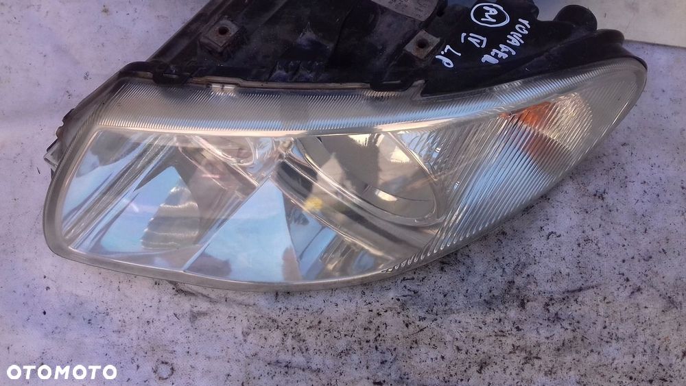 LAMPA LEWY PRZÓD PRZEDNIA 04857833AB CHRYSLER VOYAGER IV LIFT 05-07 - 2
