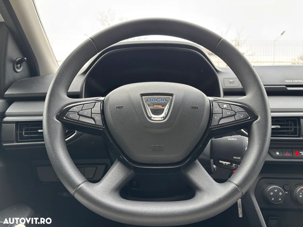 Dacia Logan TCe 90 MT6 Expression - 13