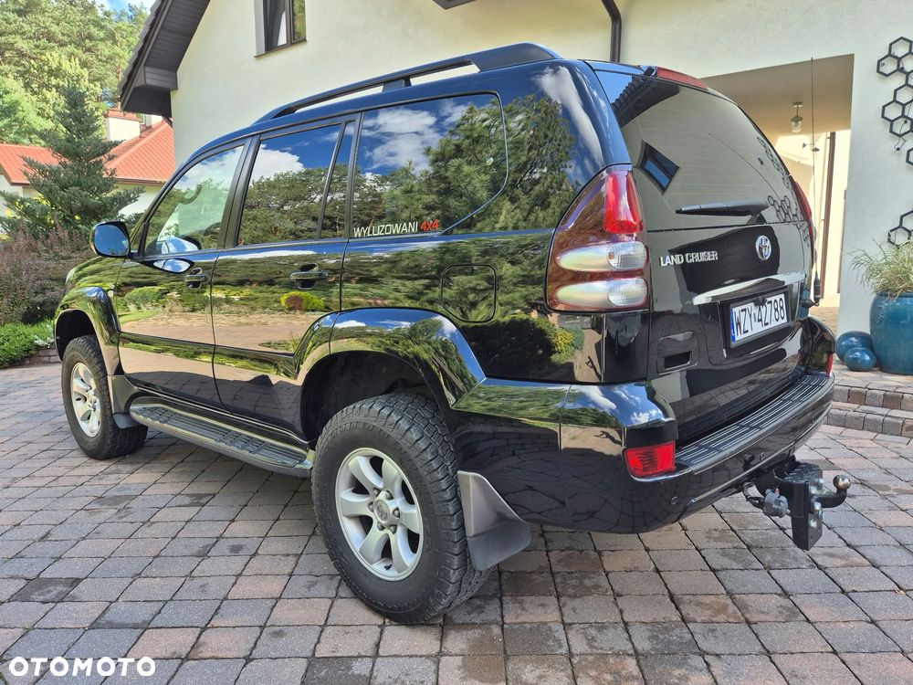 Toyota Land Cruiser - 4