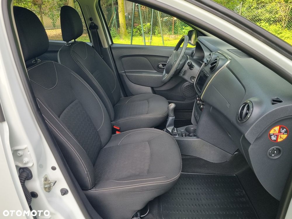 Dacia Sandero 1.2 16V 75 Laureate - 19