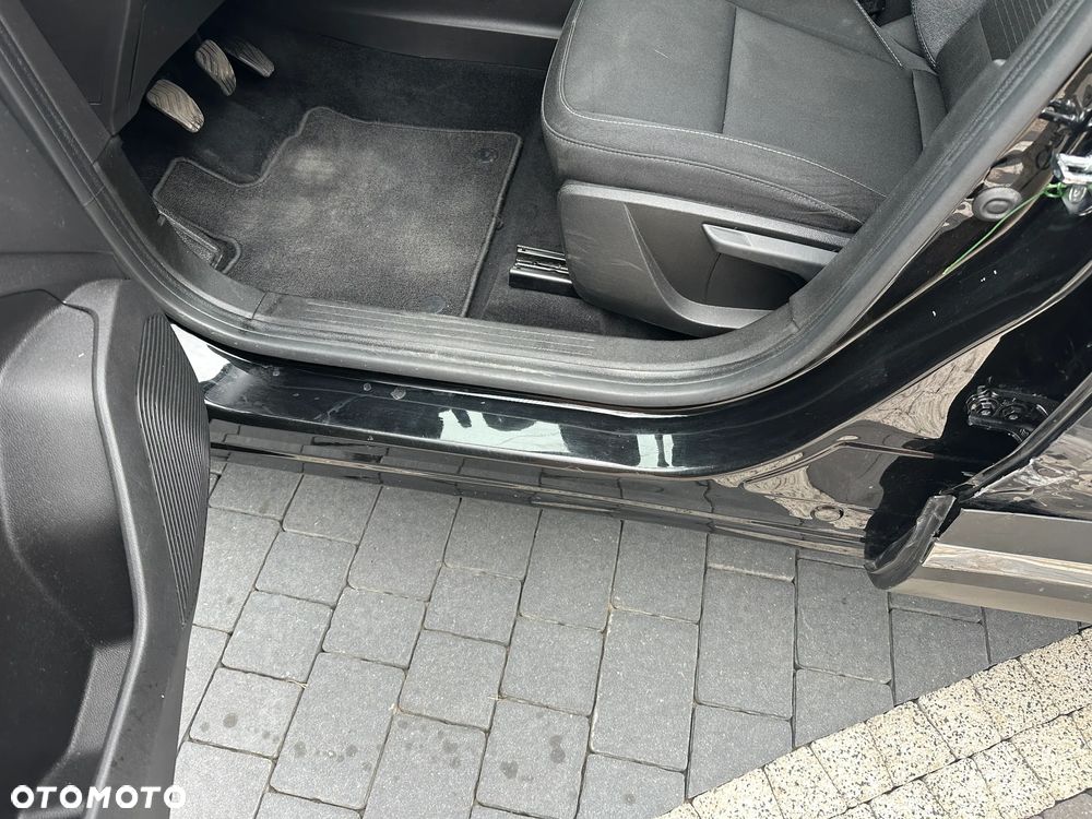 Renault Captur TCe 100 INTENS - 6