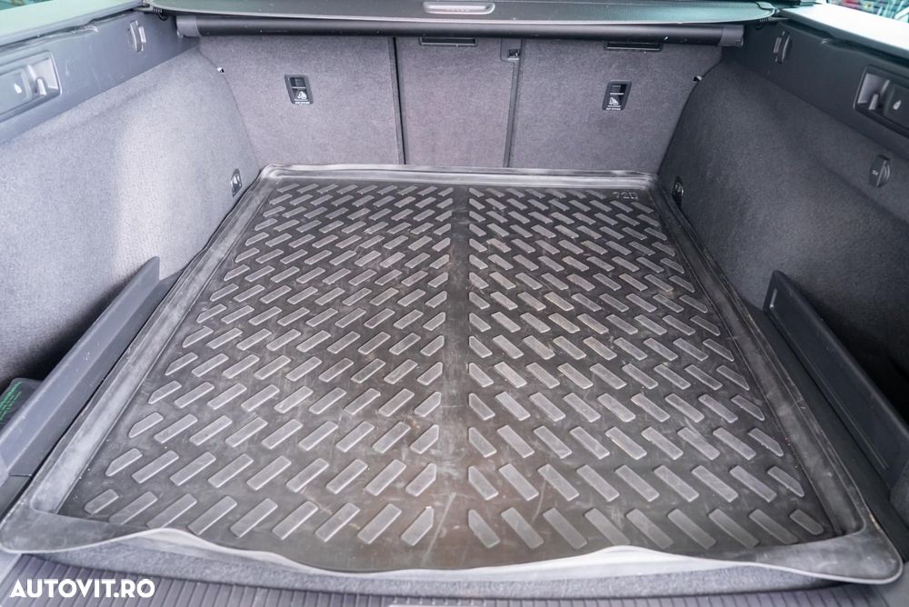 Volkswagen Passat - 21