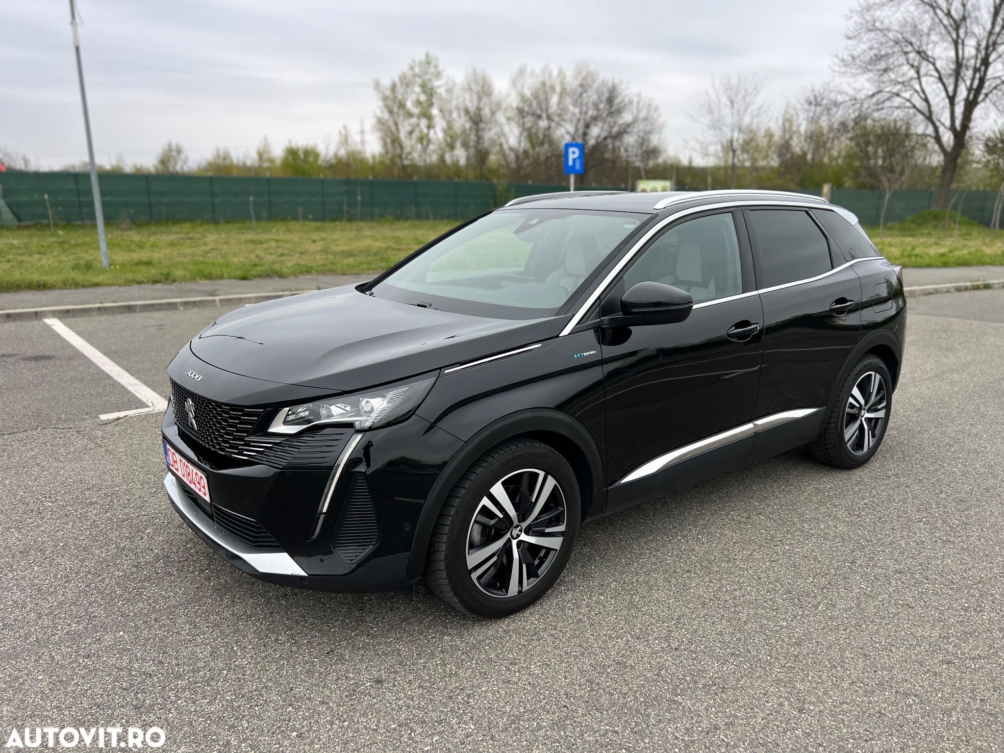 Peugeot 3008 Plug-In Hybrid 225 e-EAT8 GT - 1