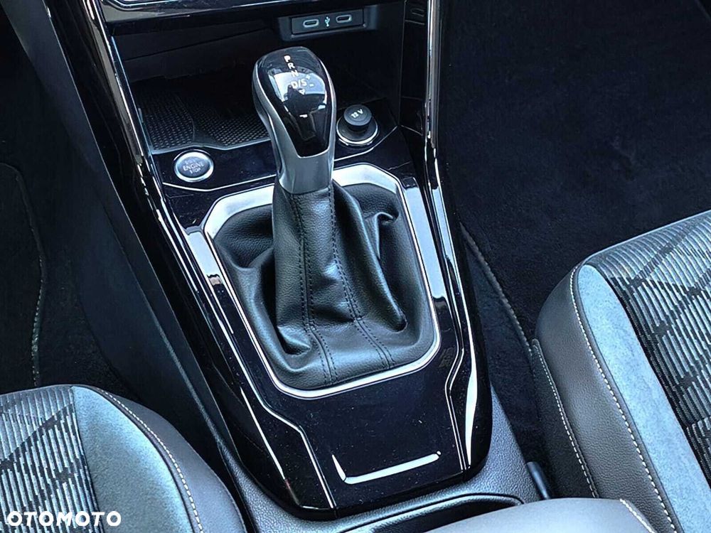 Volkswagen T-Roc 1.5 TSI R-Line DSG - 26