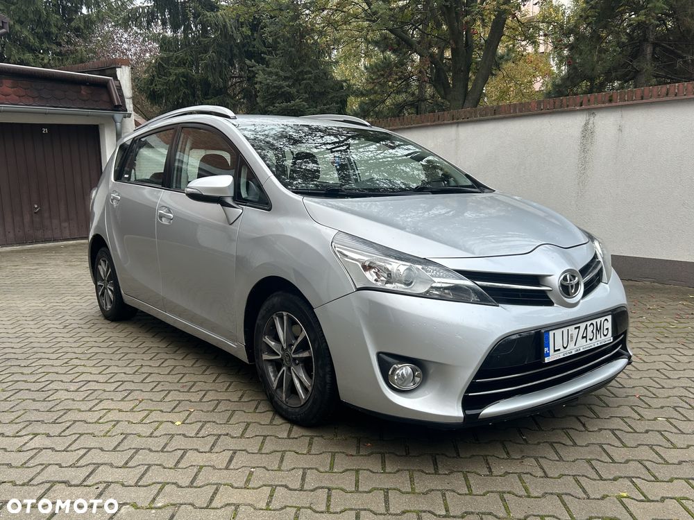 Toyota Verso 1.8 Premium 7os MS - 1