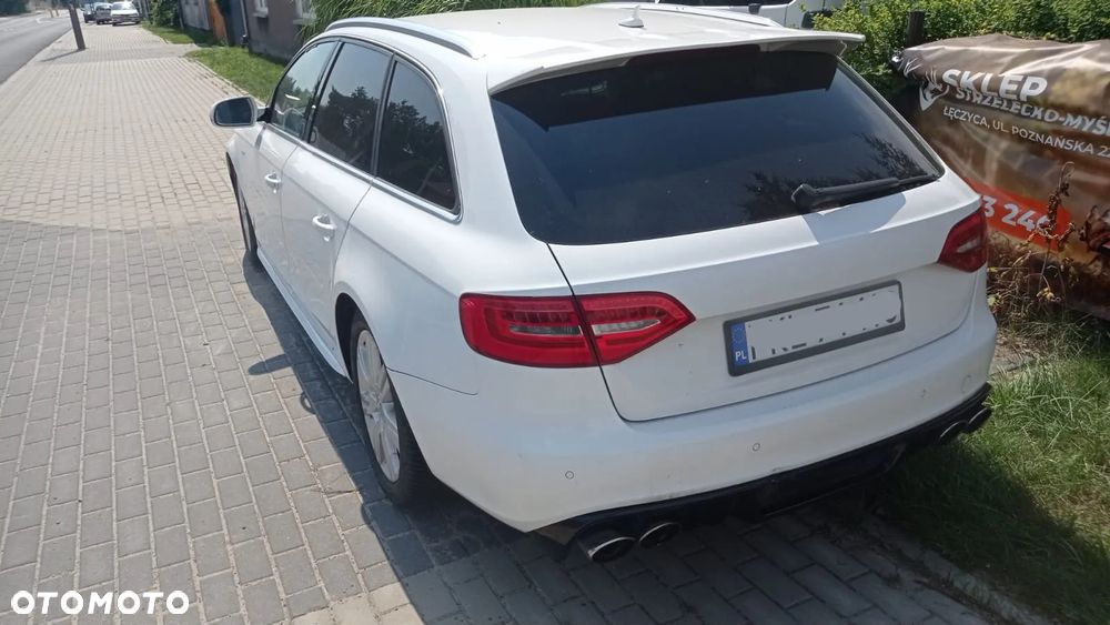 Audi A4 Avant 2.0 TFSI quattro S tronic S line Sportpaket - 2