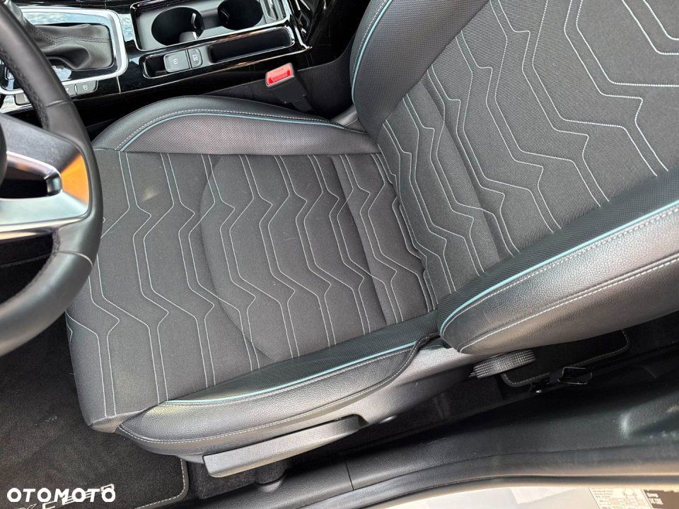 Kia XCeed - 12