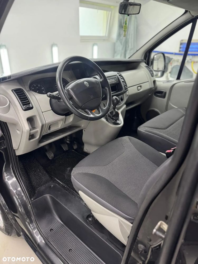 Renault TRAFIC - 8