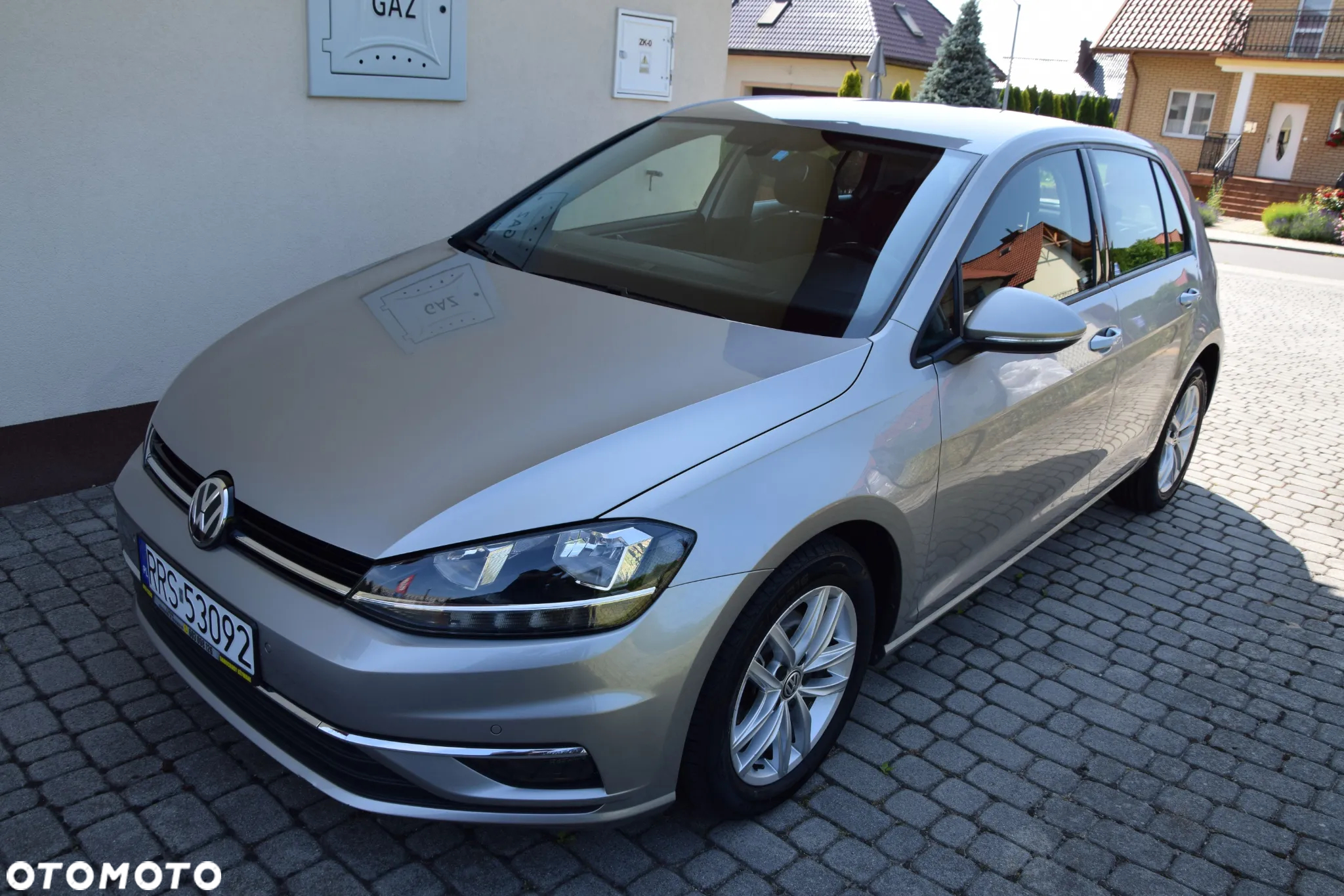 Volkswagen Golf - 35