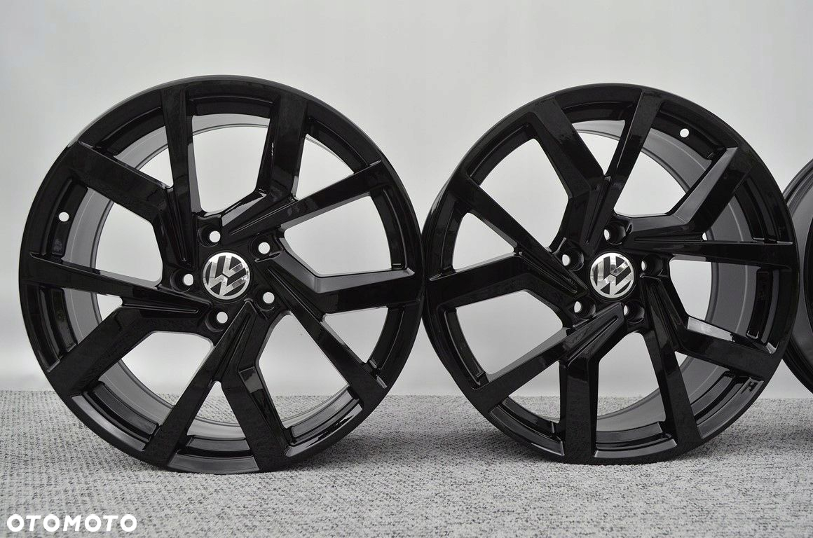 Felgi 8x18 5x112 VW Passat Golf Scirocco Touran Arteon TRoc CC Tiguan Caddy - 5