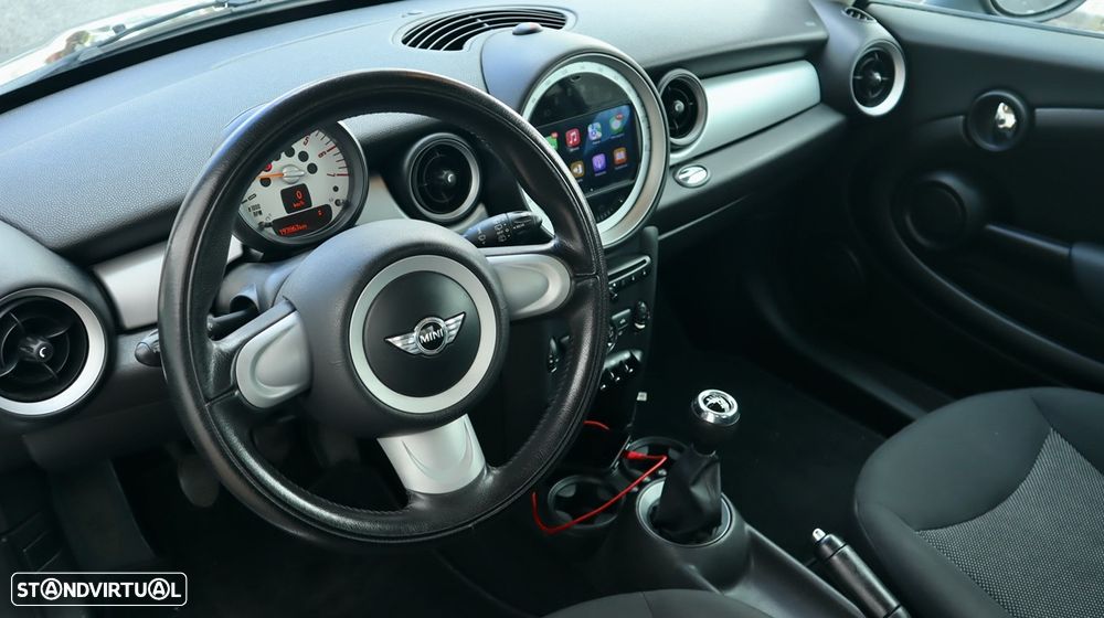 MINI 3 Portas Cooper D - 26