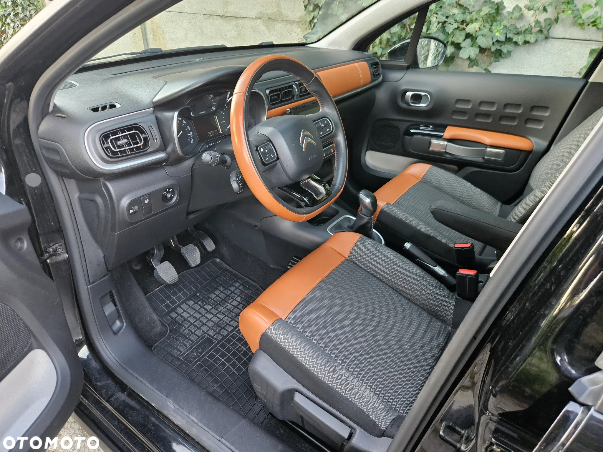 Citroën C3 1.2 PureTech Shine - 9