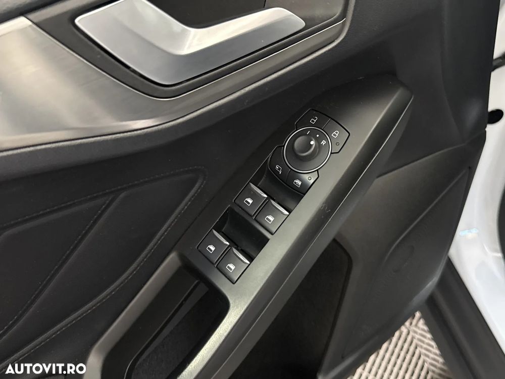 Ford Focus - 14
