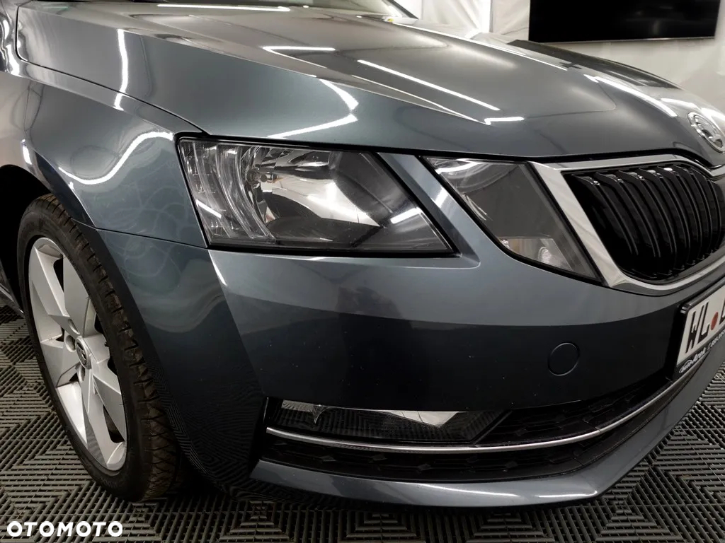 Skoda Octavia 2.0 TDI Elegance DSG - 25