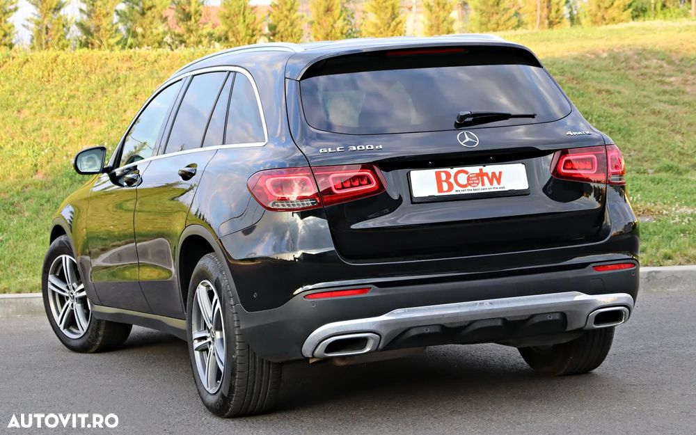 Mercedes-Benz GLC 300 d 4MATIC 9G-TRONIC Exclusive - 9