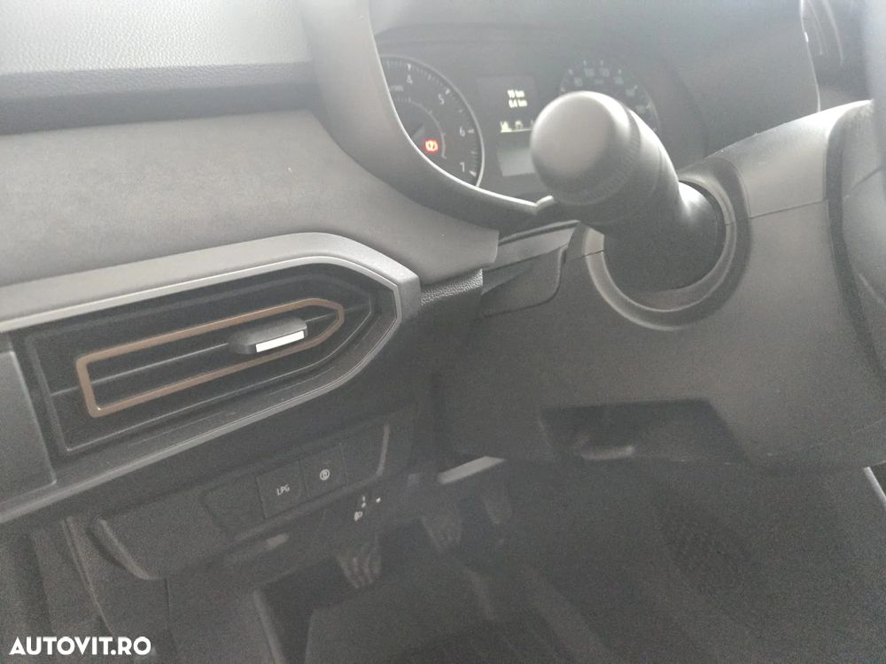 Dacia Sandero Stepway ECO-G 100 MT6 Extreme - 12