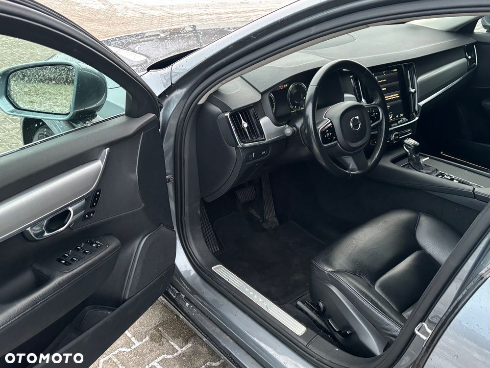 Volvo V90 D5 AWD Geartronic Momentum - 16
