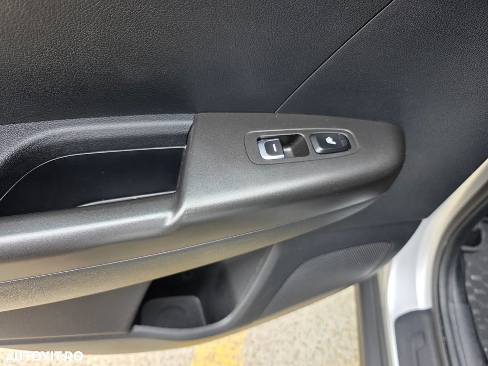 Kia Sportage 1.6 DSL MHEV 7DCT HP 4x2 Style - 29