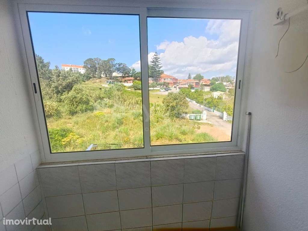 Excelente Apartamento T1 em Amora - Seixal - Grande imagem: 2/8