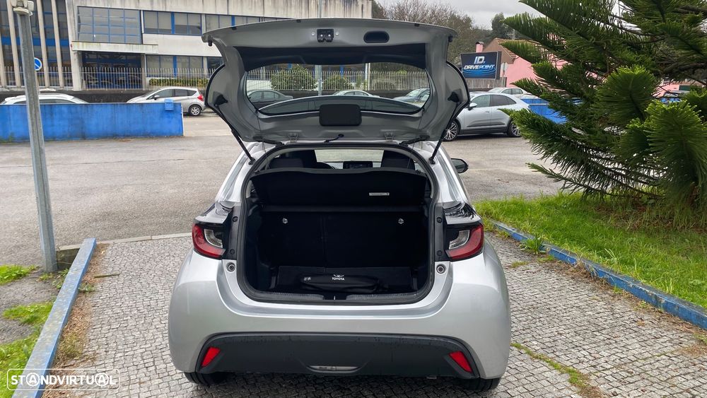 Toyota Yaris 1.5 HDF Comfort - 11