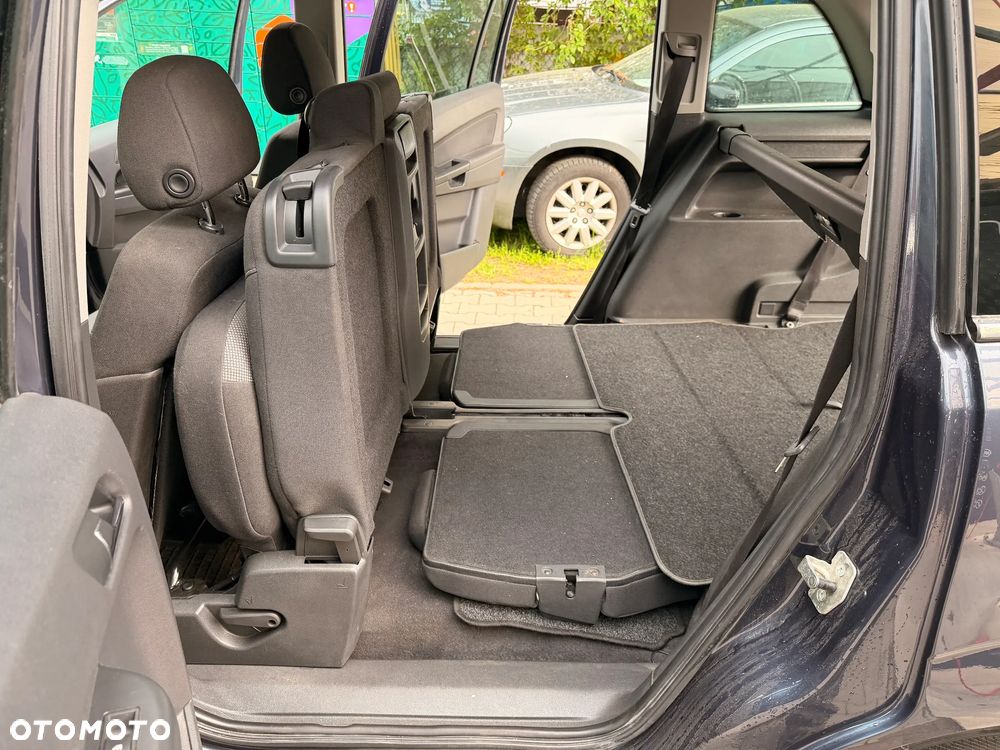 Opel Zafira 1.8 Family - 25