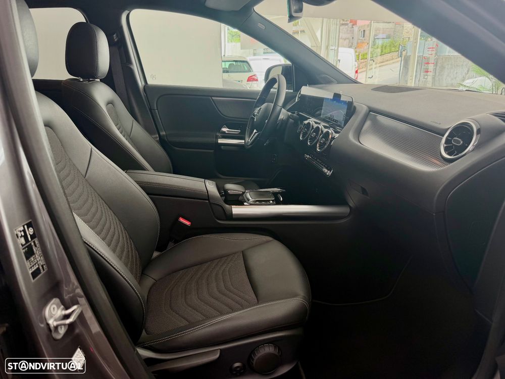 Mercedes-Benz GLA 180 d Progressive - 16
