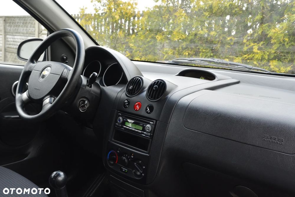 Chevrolet Kalos 1.2 SE - 26
