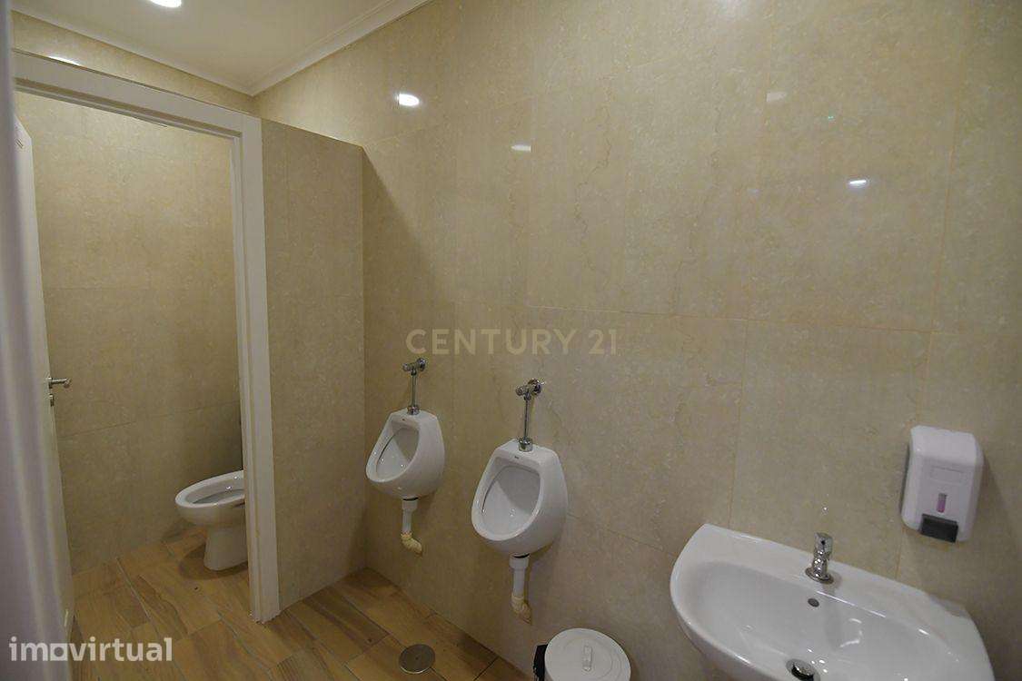 Restaurante novo totalmente equipado e pronto a funcionar, com estacio - Grande imagem: 5/17