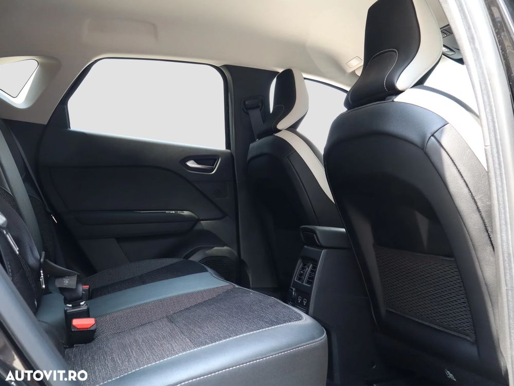 Renault Captur 160 EDC MHEV Techno - 17