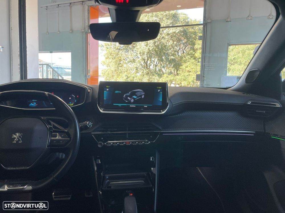 Peugeot e-2008 GT - 24