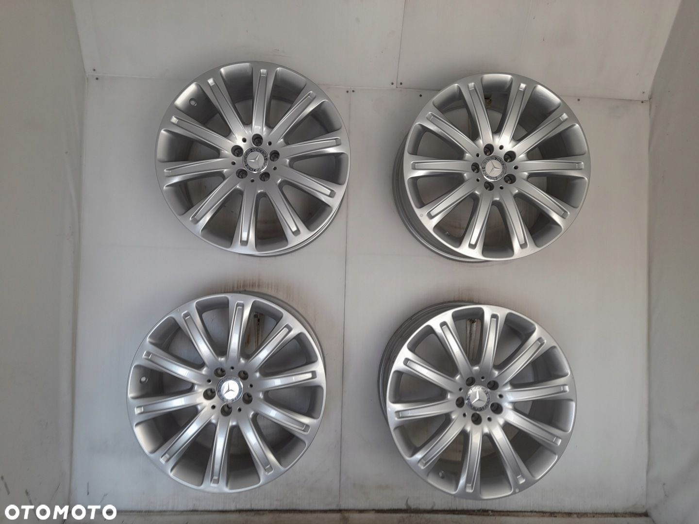 Felgi aluminiowe Mercedes-Benz OE A2924010300 8.5" x 20" 5x112 ET29 - 1