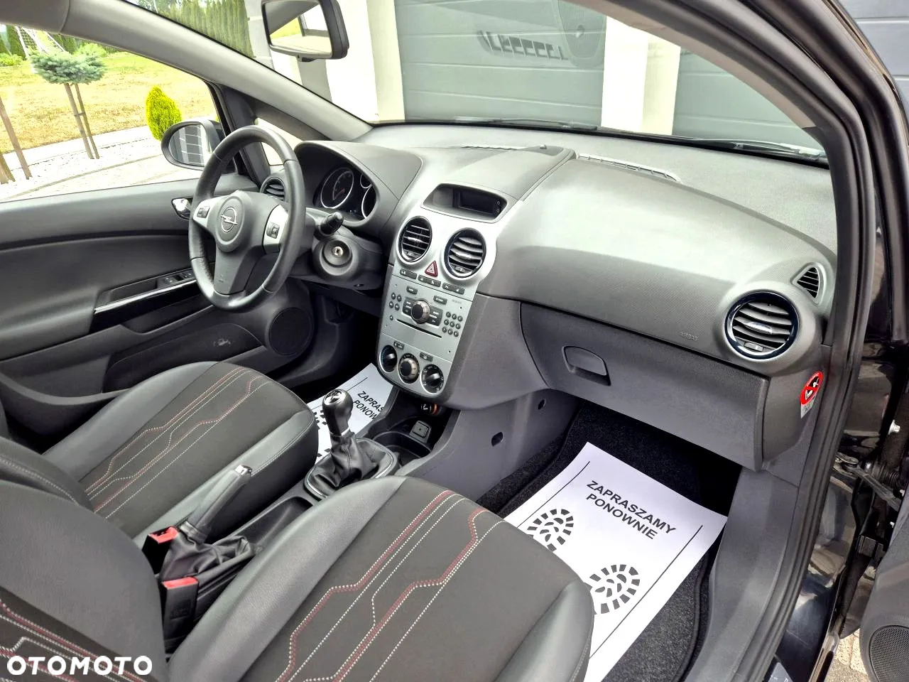 Opel Corsa 1.4 16V 150 Jahre - 18